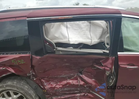 2020 Chrysler Pacifica Touring L из США, поврежденный, VIN 2C4RC1BG9LR105984